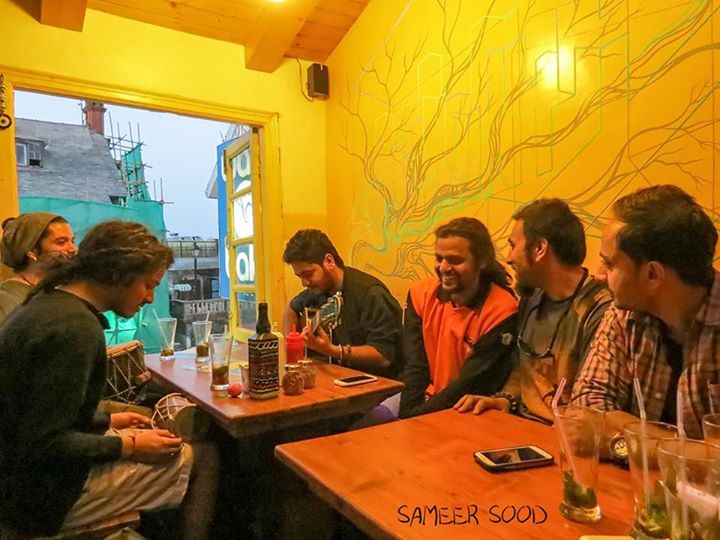 wake_and_bake_folk_note